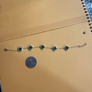 Elegant Green Clover Bracelet